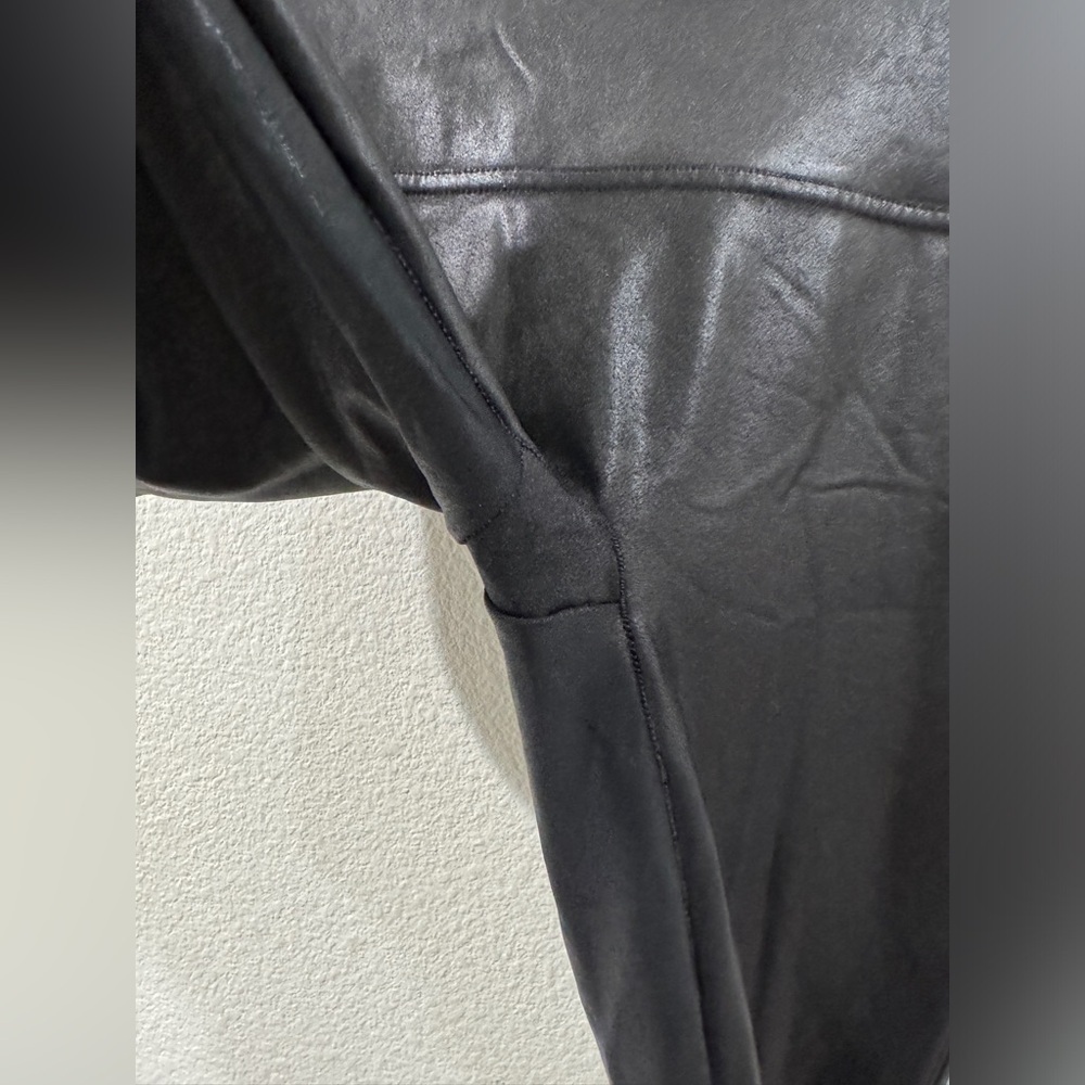 Spanx Faux Leather Black Leggings Size Medium - Picture 4 of 16
